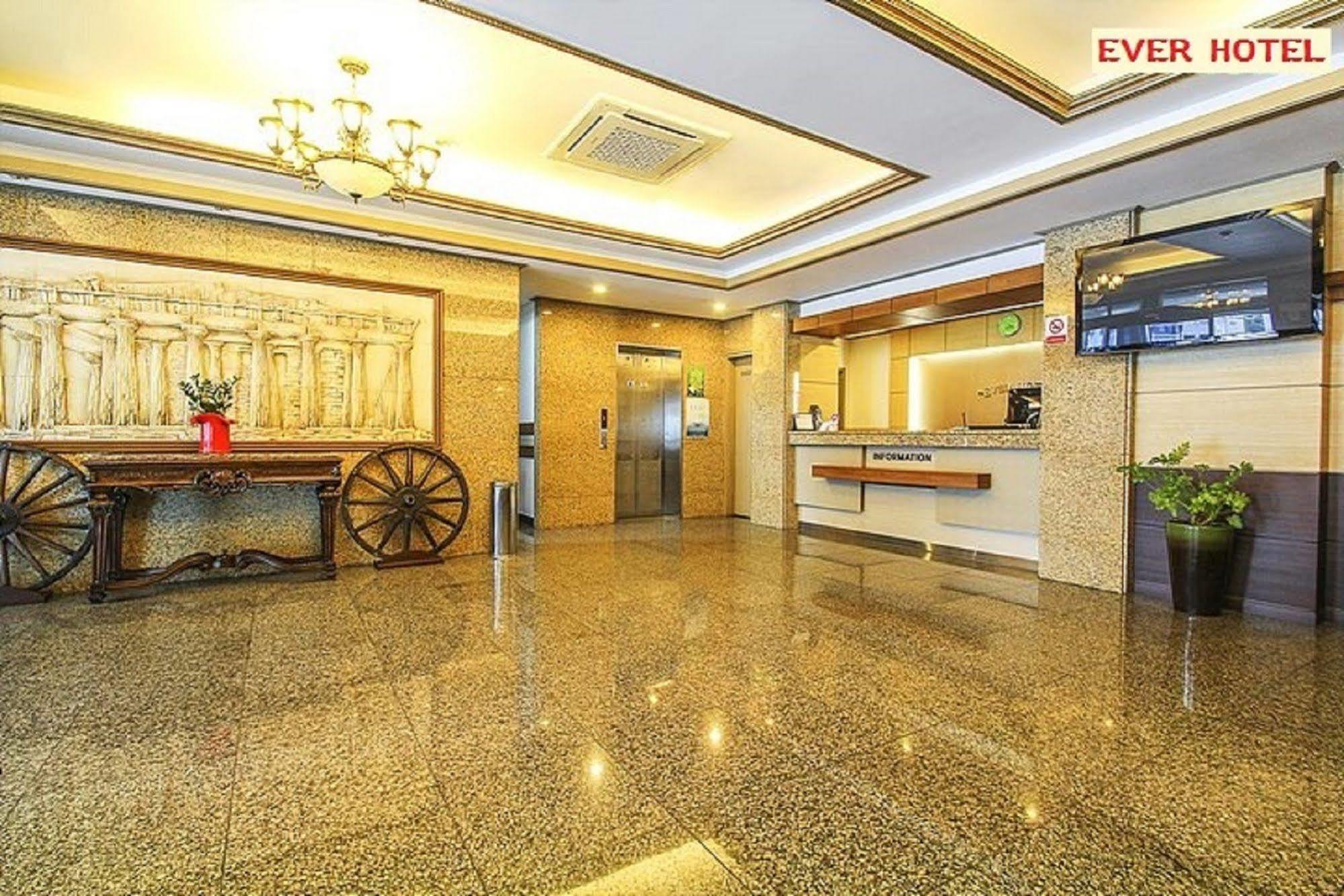 Ever Hotel Jeju Exterior foto